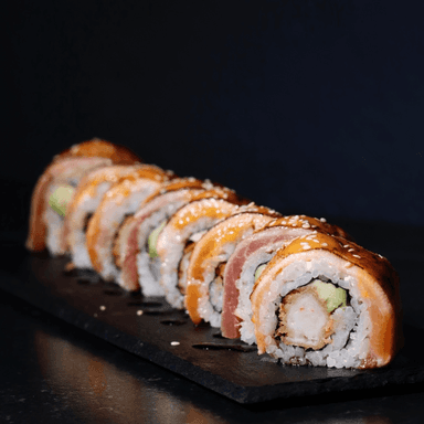 #29 Uramaki: krewetka w tempurze, łosoś-tuńczyk opalany