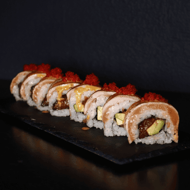 #30 Uramaki: z tatarem, Łosoś opalany, kawior tobiko